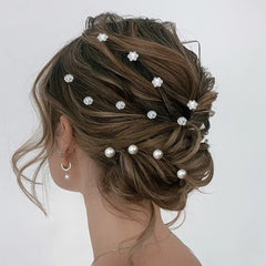 LAPOHI rhinestone-diamond-curve hair accessory adds glam.