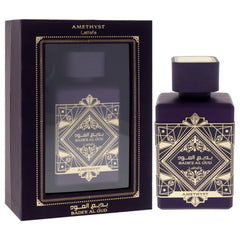 Lattafa Bade'e Al Oud Amethyst cap closeup reveals refined finish and luxury feel.