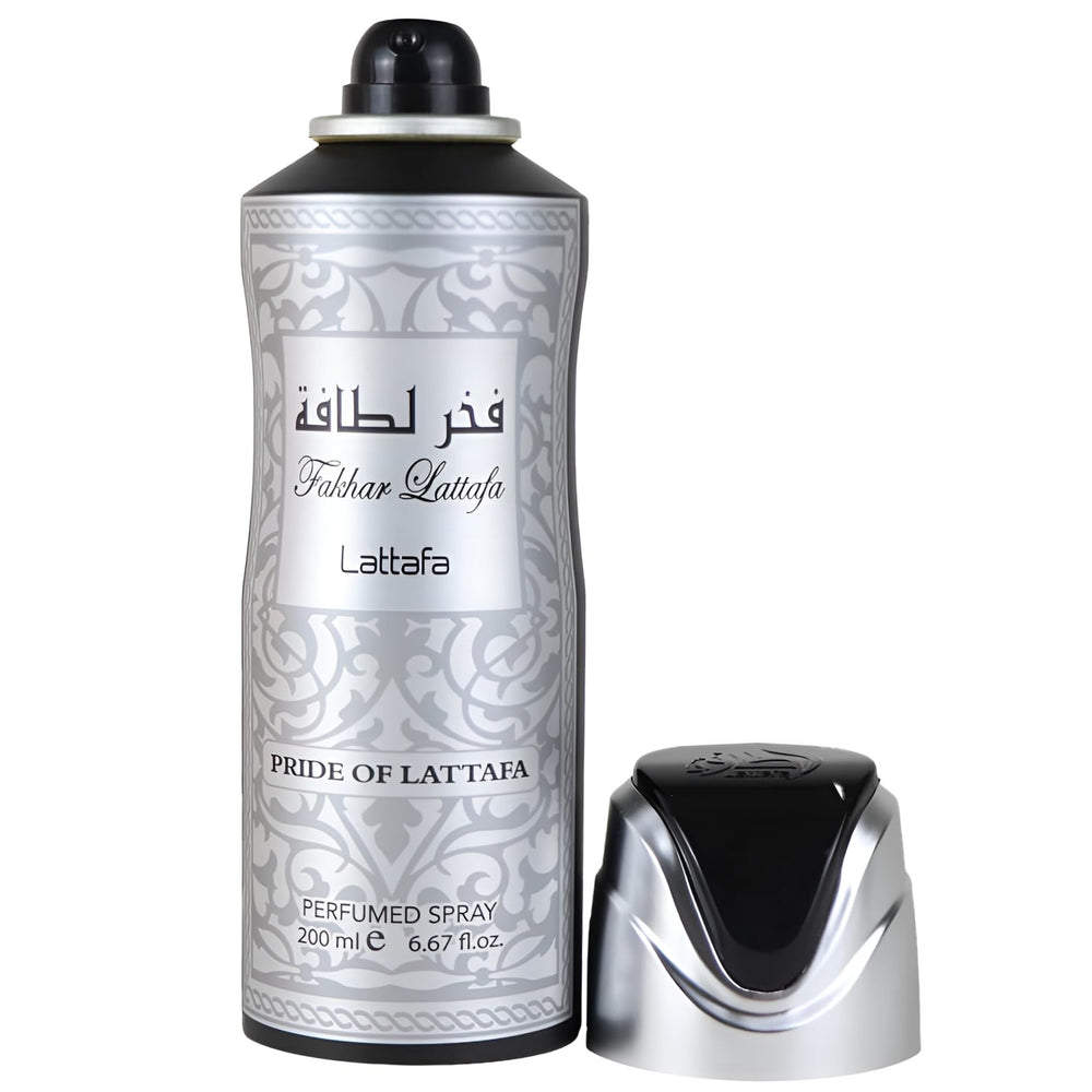 Lattafa Fakhar Men orris heart-note close-up highlights refined, powdery elegance for daily confidence.