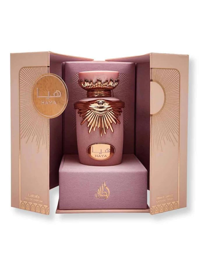 Lattafa Haya EDP base notes sandalwood close-up, adding warmth for evenings.
