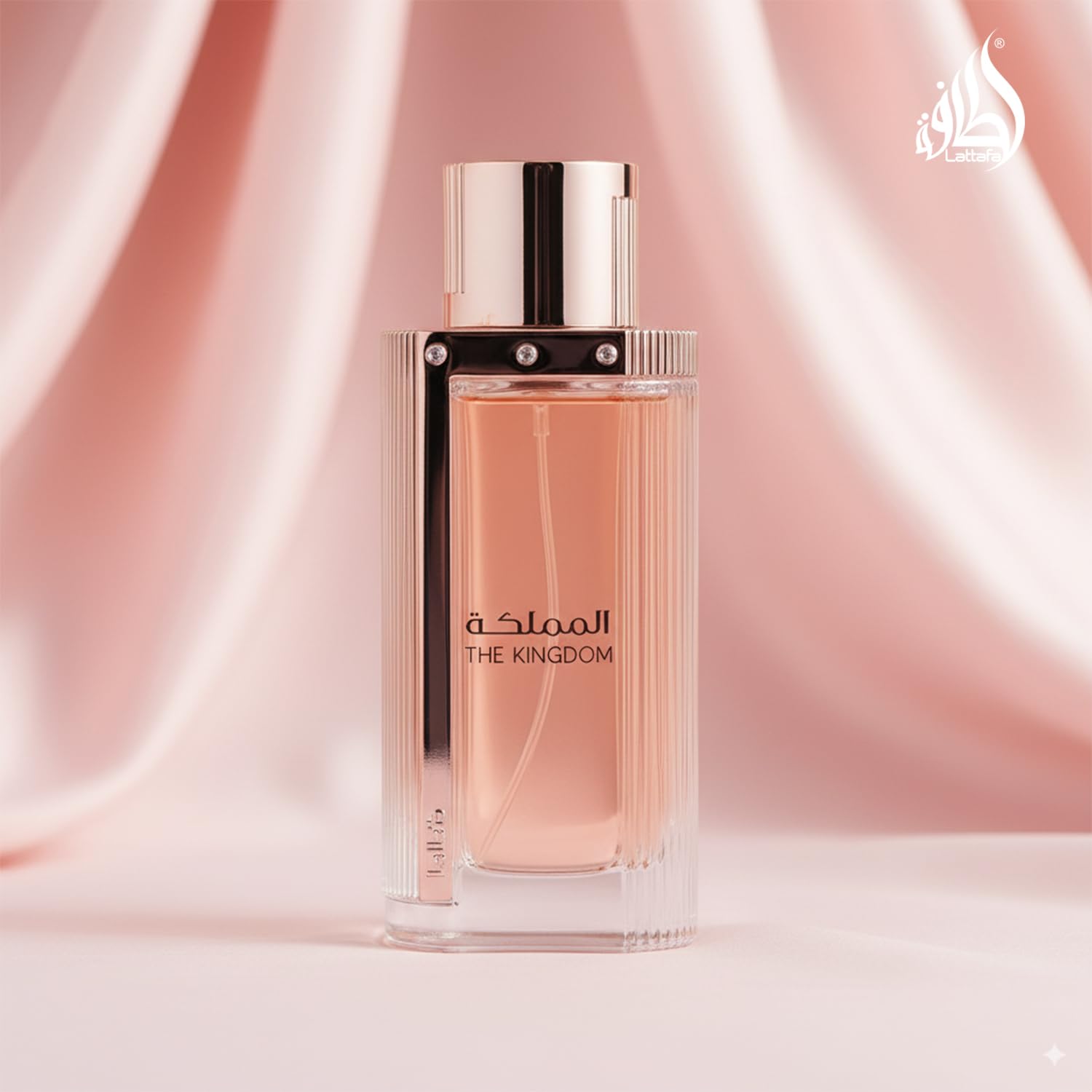 Lattafa The Kingdom pear-fruity top—fresh opening with lasting impression.