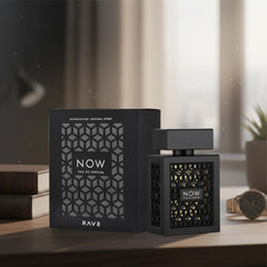 Lattafa Rave Now base notes of musk and vanilla provide warmth for evenings.