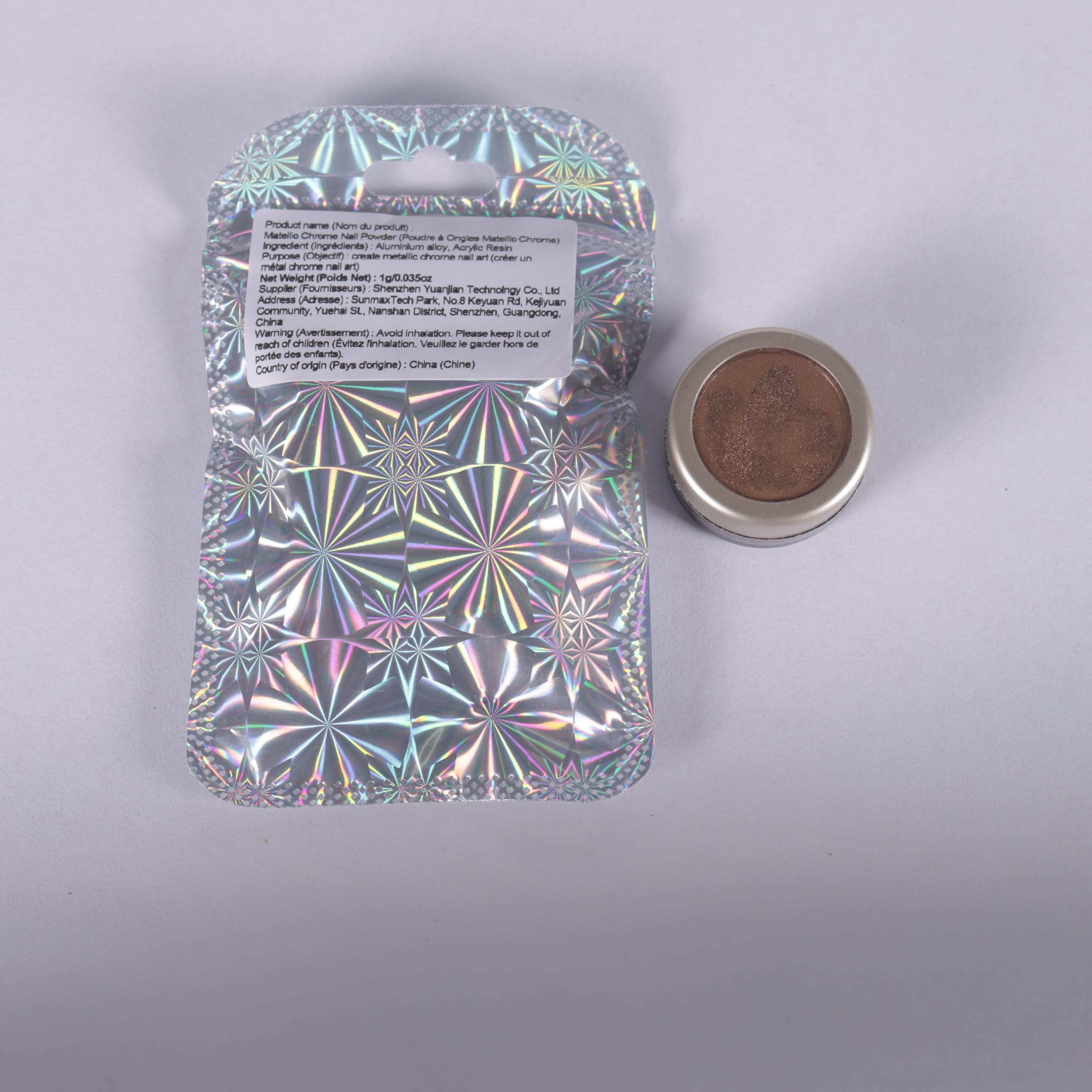 Laza Chrome Nail Powder Gold golden-swatch displays a radiant mirror-like finish.