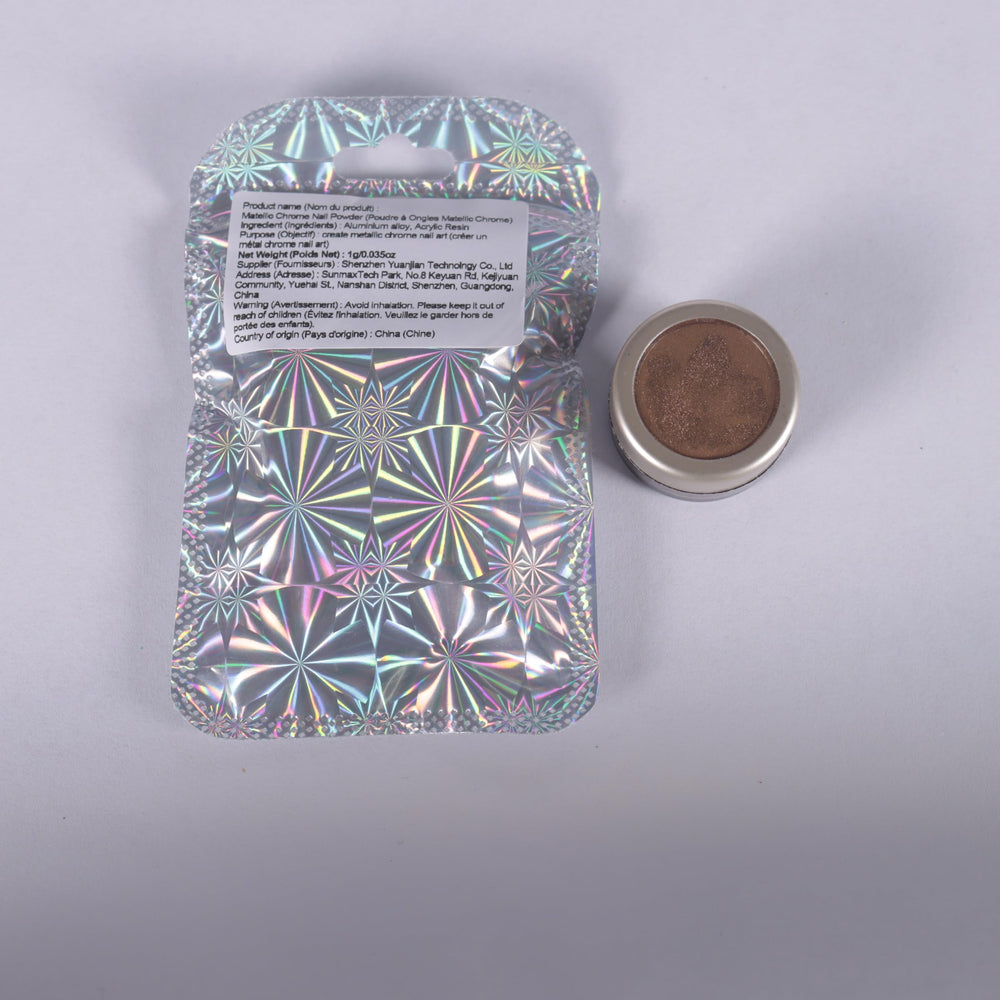 Laza Chrome Nail Powder Gold golden-swatch displays a radiant mirror-like finish.