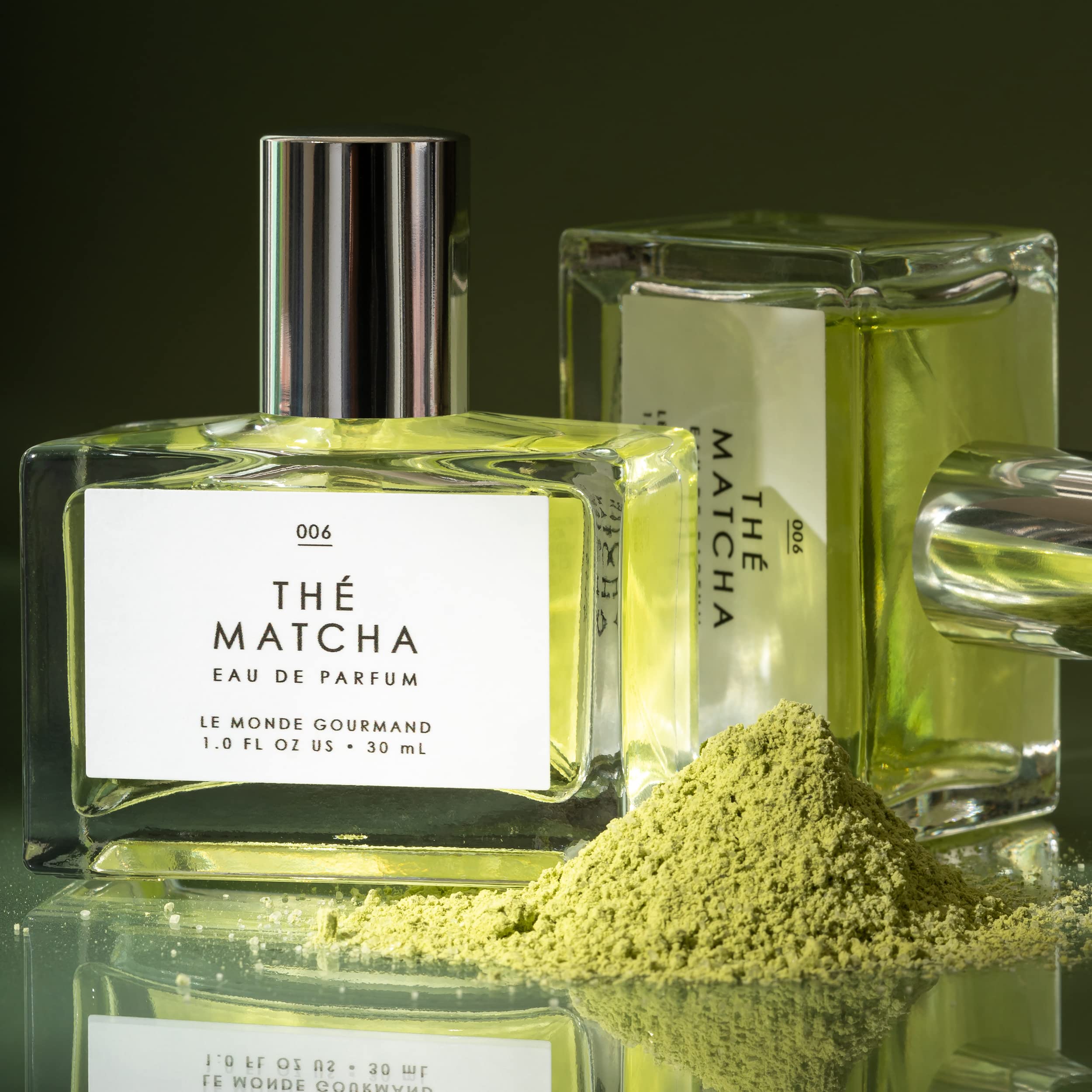 Green tea visual for Le Monde Gourmand Thé Matcha conveys a clean scent.