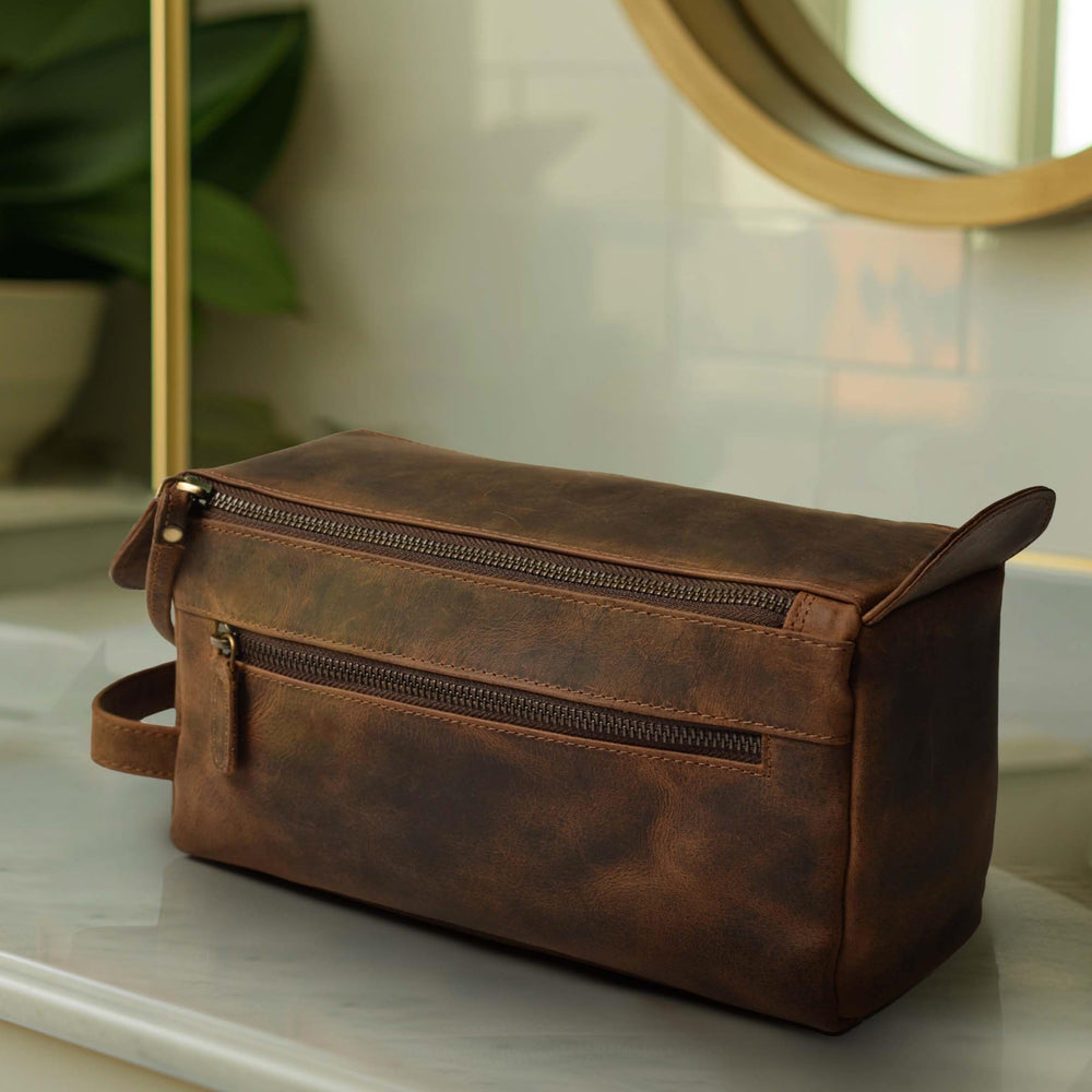 LEATHER VILLAGE shaving bag size for grooming essentials