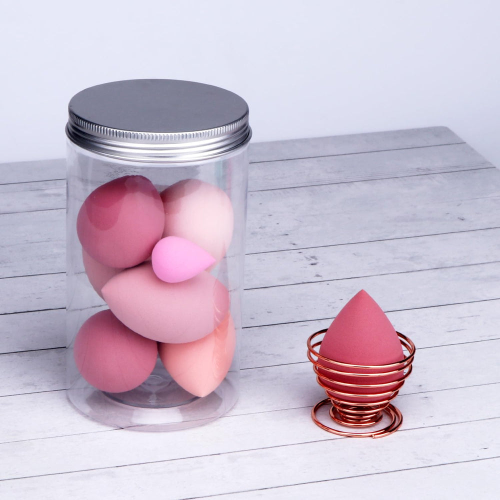 Leeshine sponge holder keeps your items neatly stored
