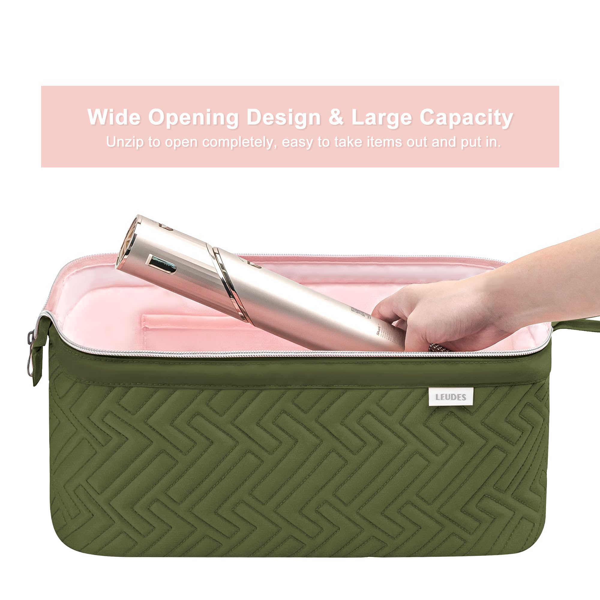 Leudes travel bag interior with padding and divider to protect tools