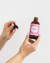 Aceite de emú Leven Rose cabello brillante y nutrido.