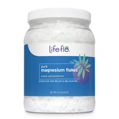 LIFE-FLO Pure Magnesium Bath Flakes en botella para un baño relajante con minerales antiguos.