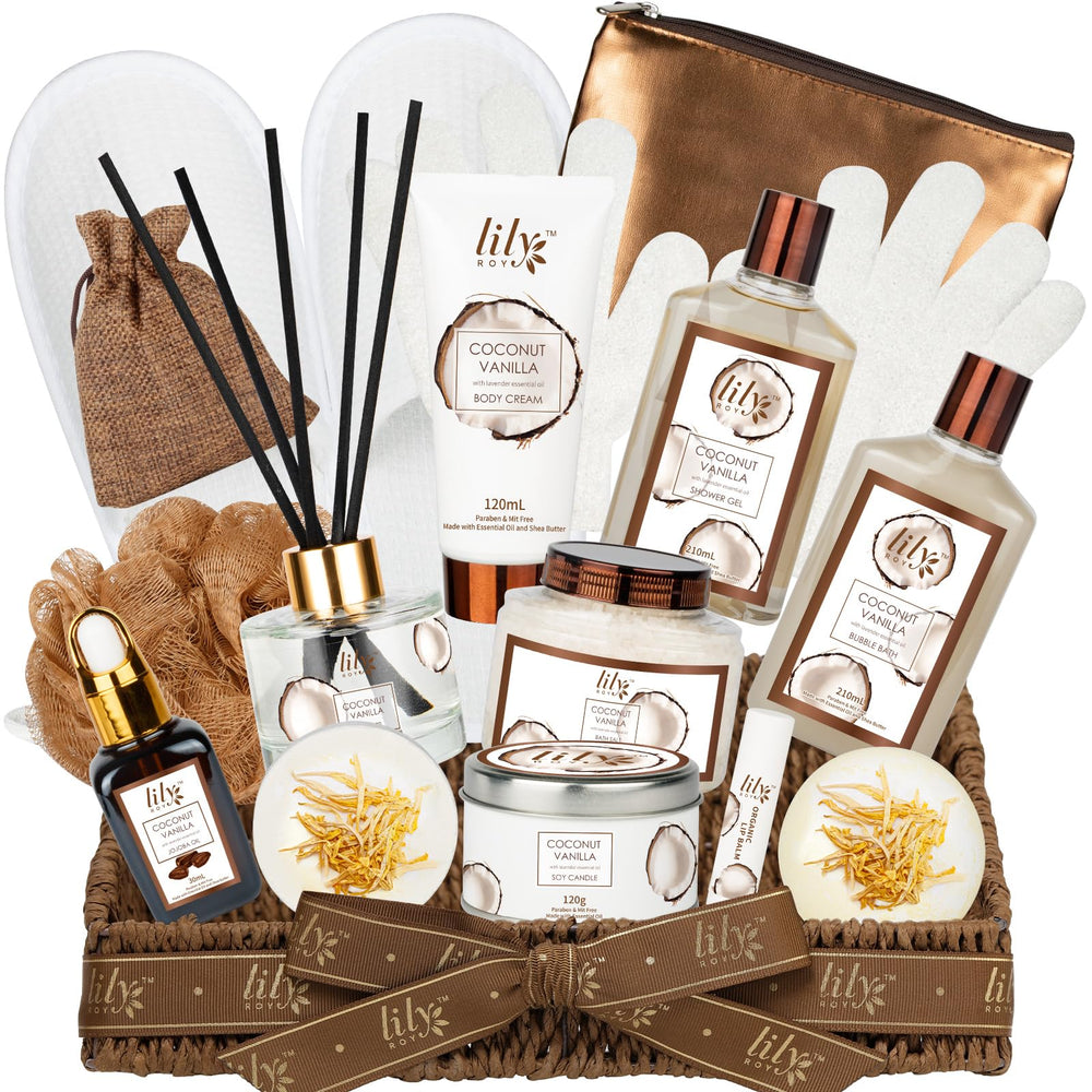 LILY ROY bath gift basket contents showing 17-piece spa set for indulgent pampering