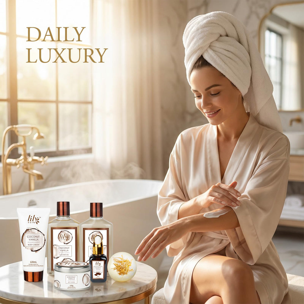LILY ROY bath sponge and shower gloves for gentle cleansing