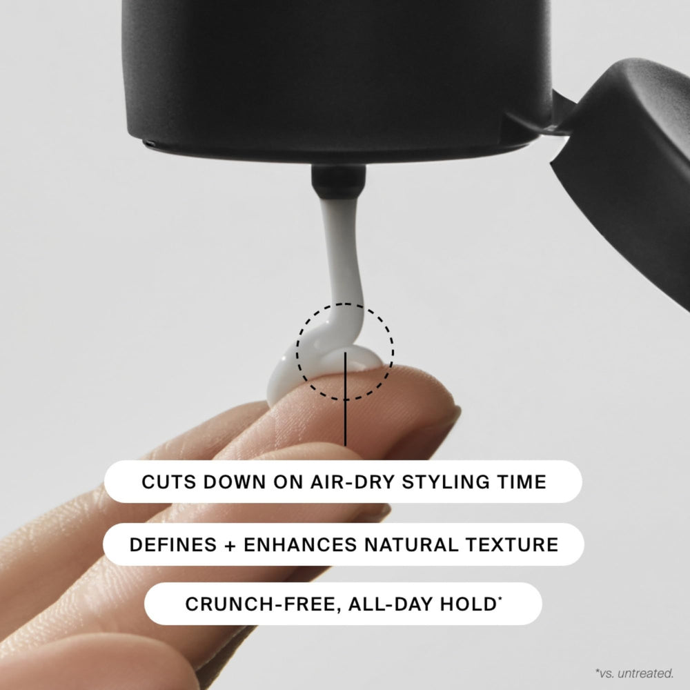 Natural shine enhancement for air-dried hair with Style Lab.