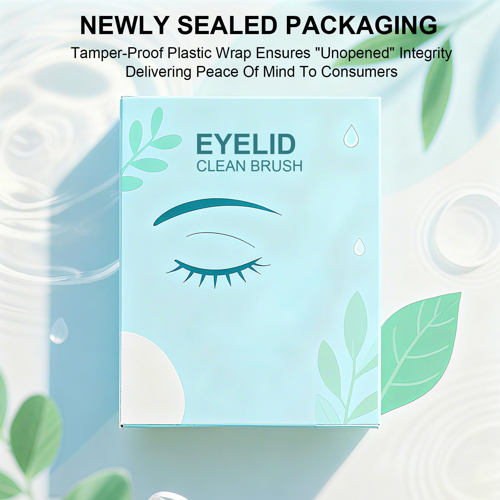 LIZICH on-the-go eyelid-care kit enables quick, convenient cleansing.
