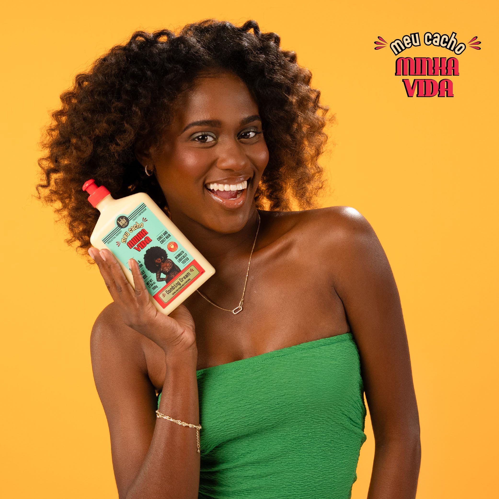Lola From Rio Meu Cacho Minha Vida: aplicación en húmedo para definir rizos con facilidad.
