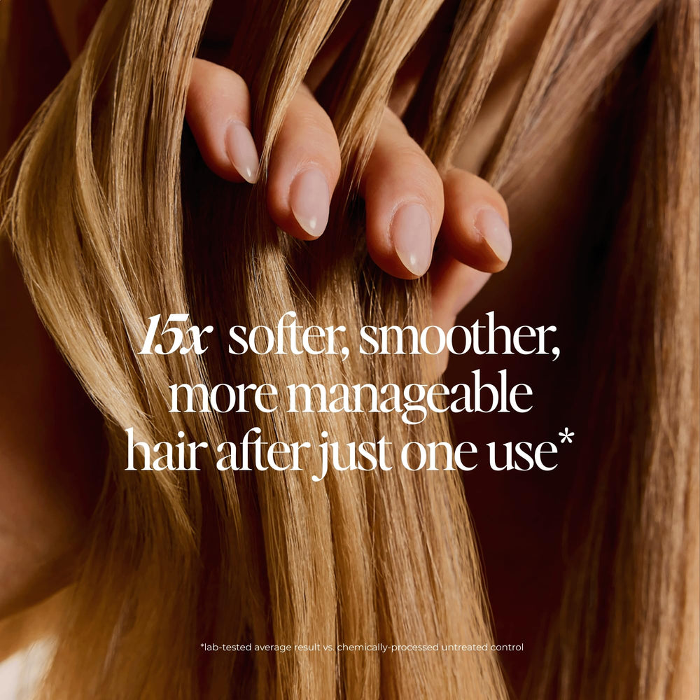 LolaVie Glossing Detangler spray on application for even distribution on wet hair
