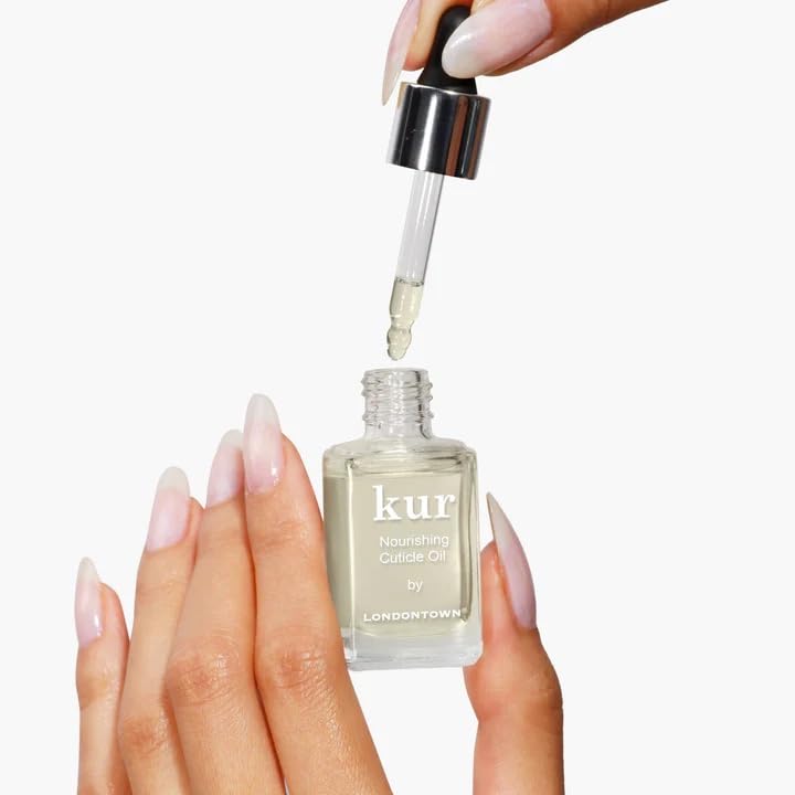 Duración de la manicura mejorada con aceite para cutículas
