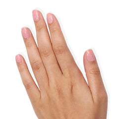 LONDONTOWN Perfecting Nail Veil con brocha amplia facilita una aplicación homogénea.