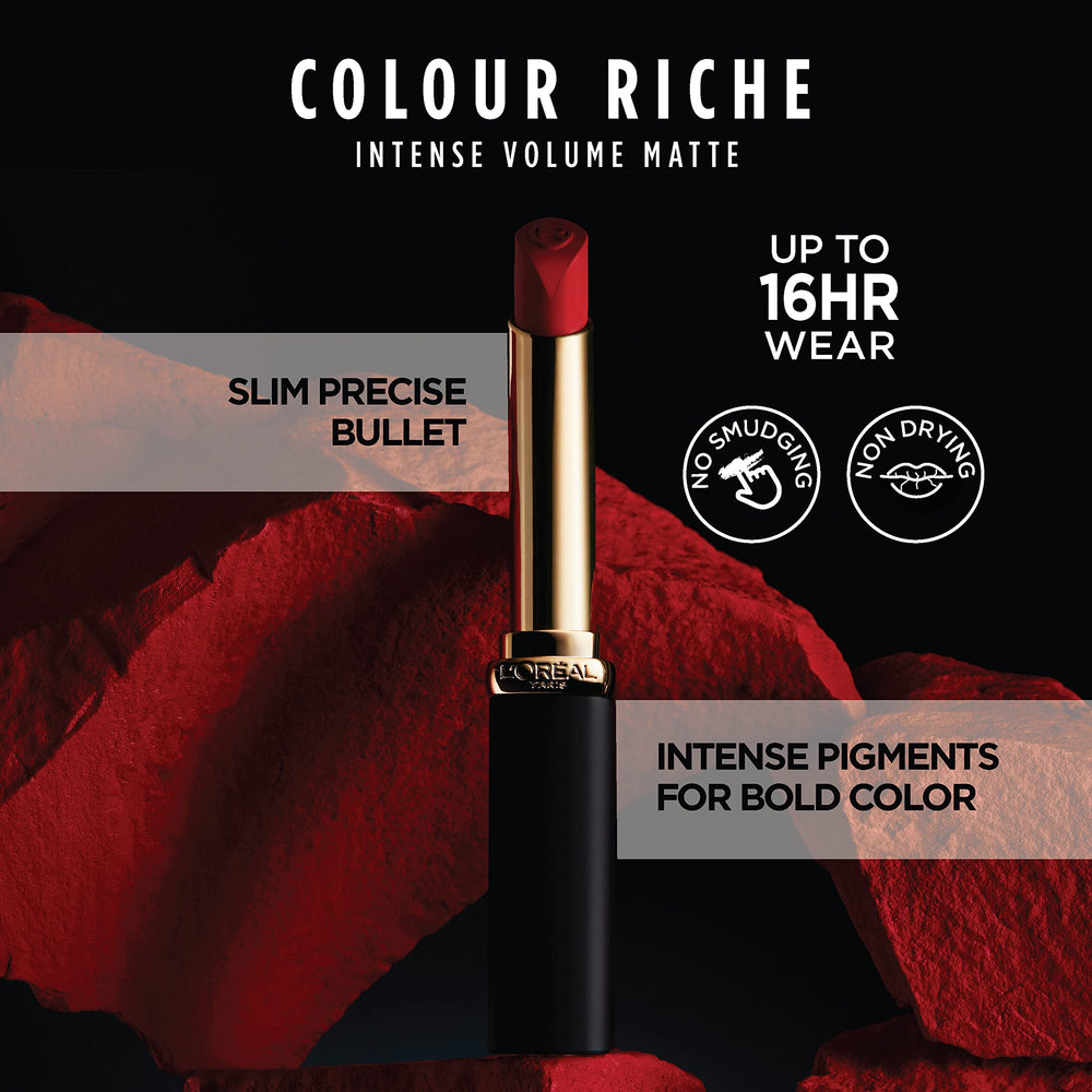 L’Oréal Paris Color Riche delinear y rellenar labios para definición.