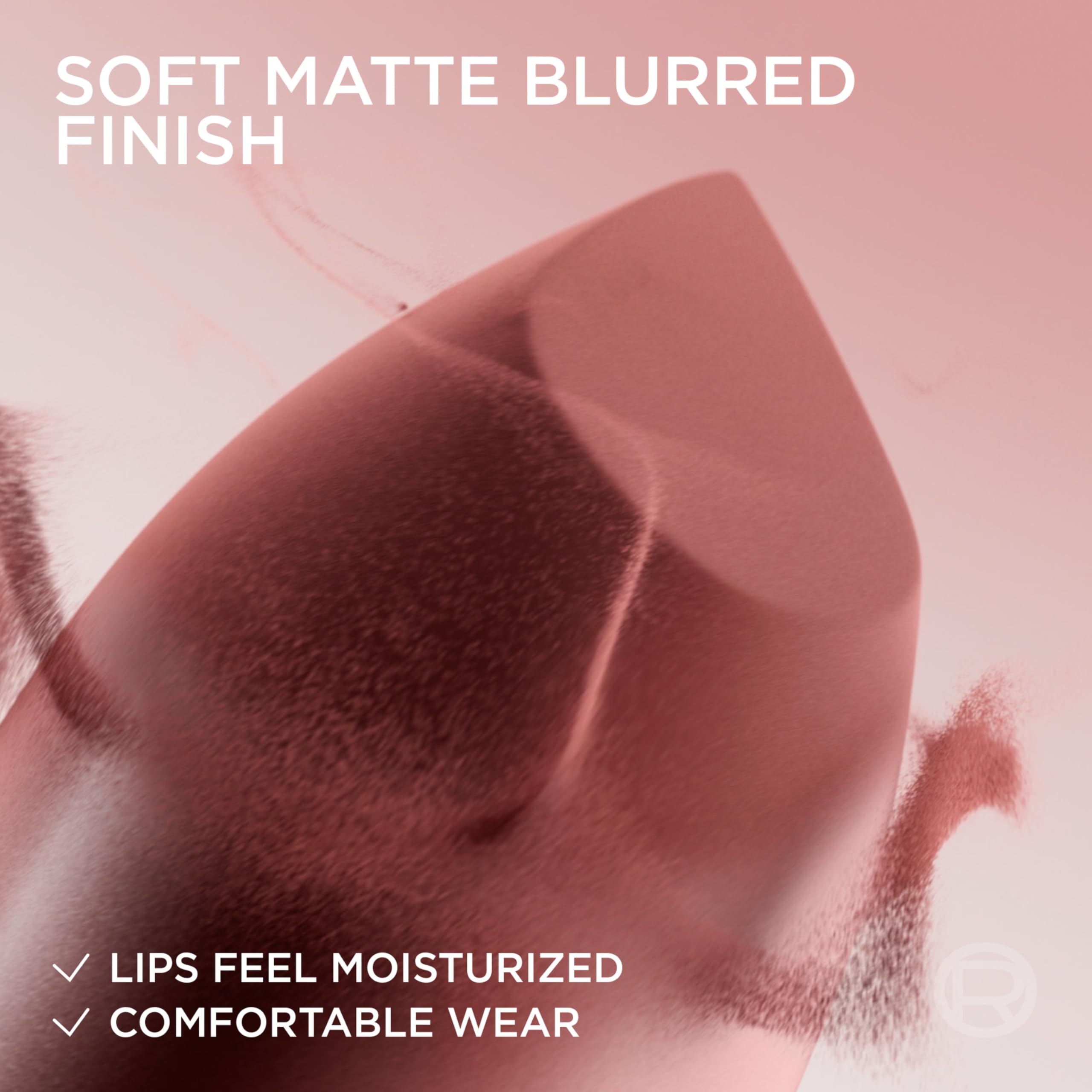 Textura cremosa en labios con Colour Riche Blurred Matte, efecto suave