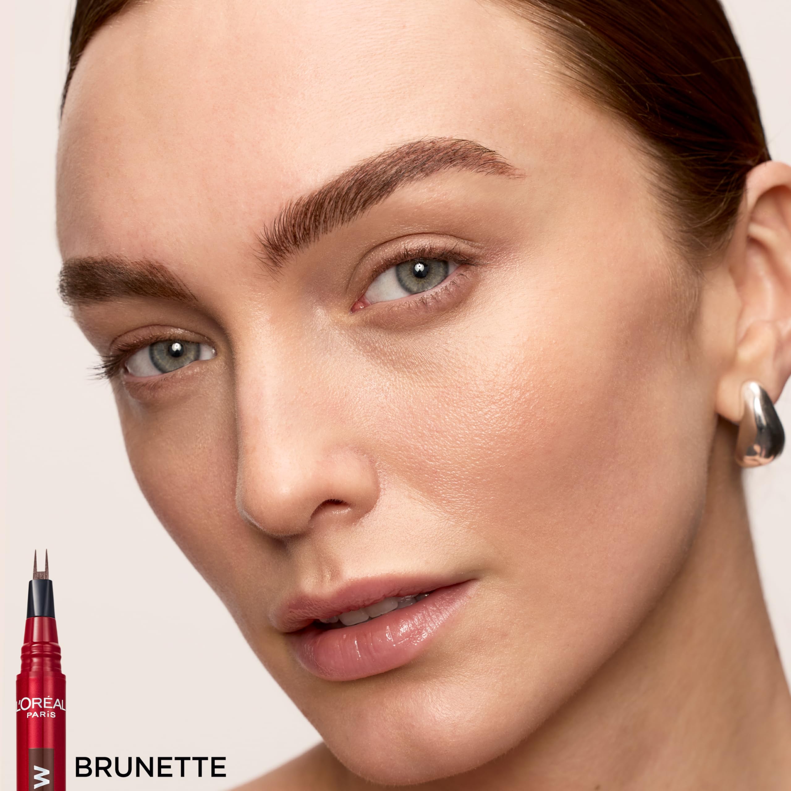 Angle application technique with Faux Brow pen for tail definition