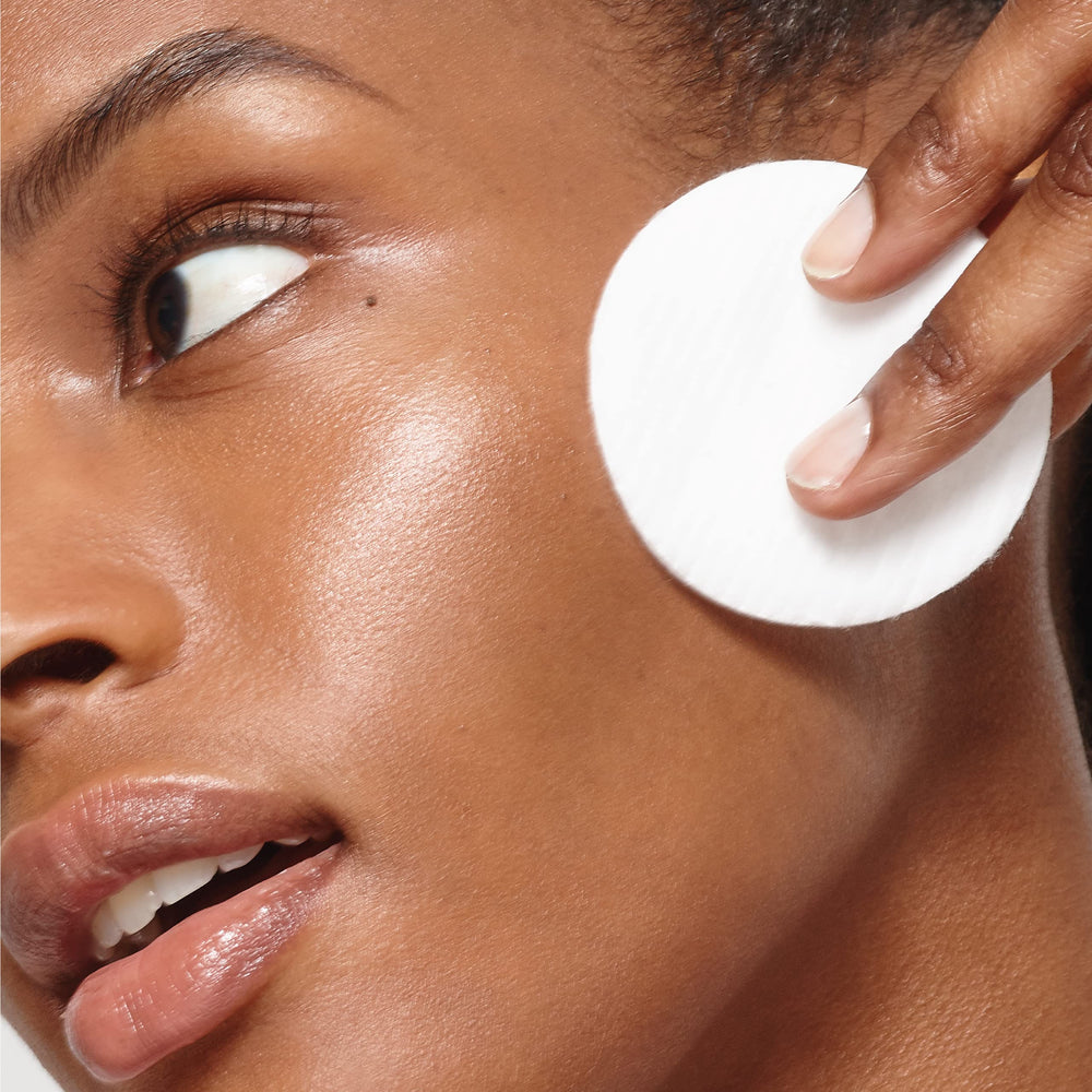 L’Oréal Paris HydraFresh Tónico: embalaje limpio y minimalista.