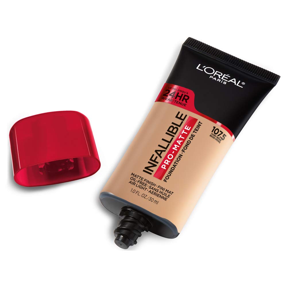 Foundation bottle dispensing detail for precise, lightweight application