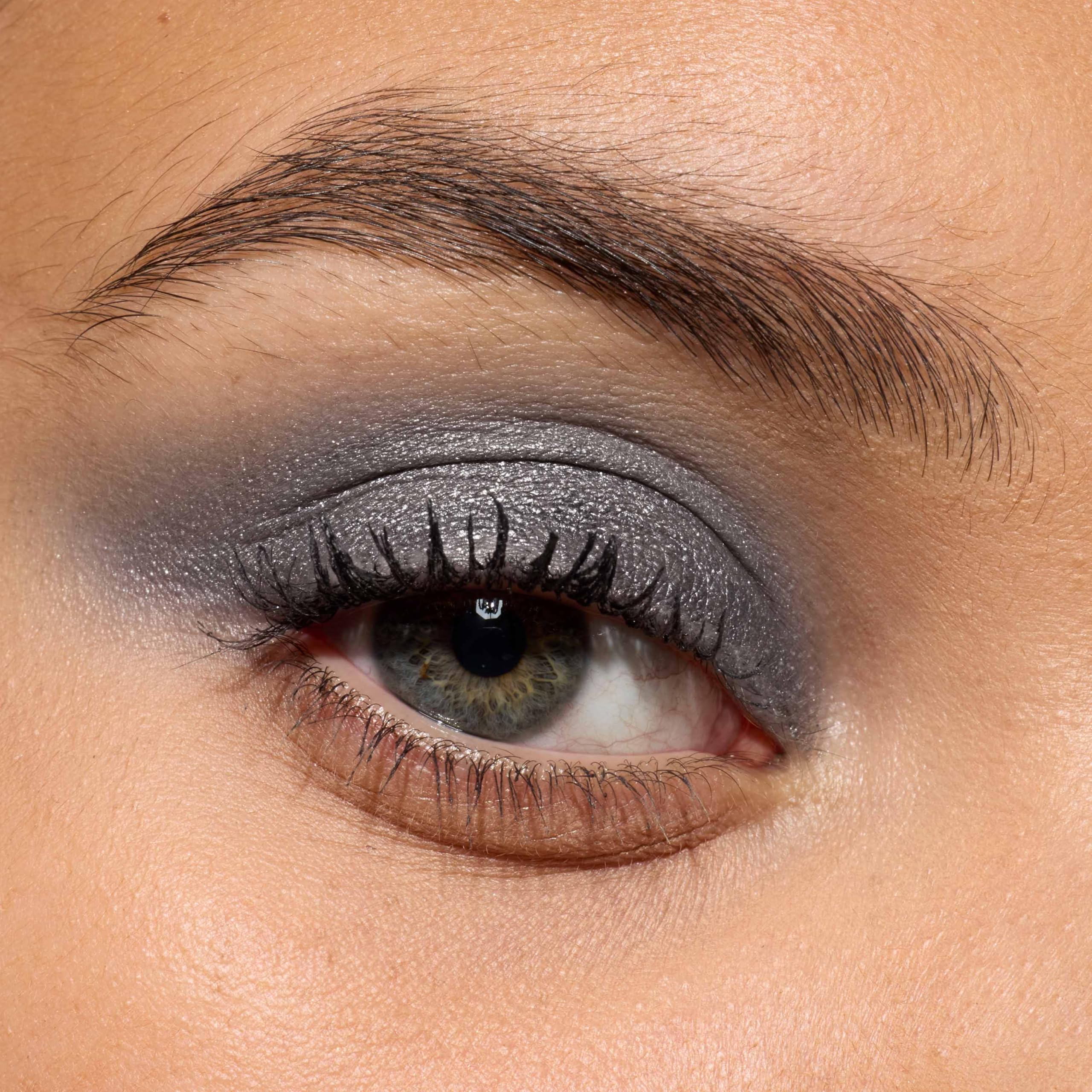 L'Oreal Paris Le Shadow Stick wear test showing long-lasting color