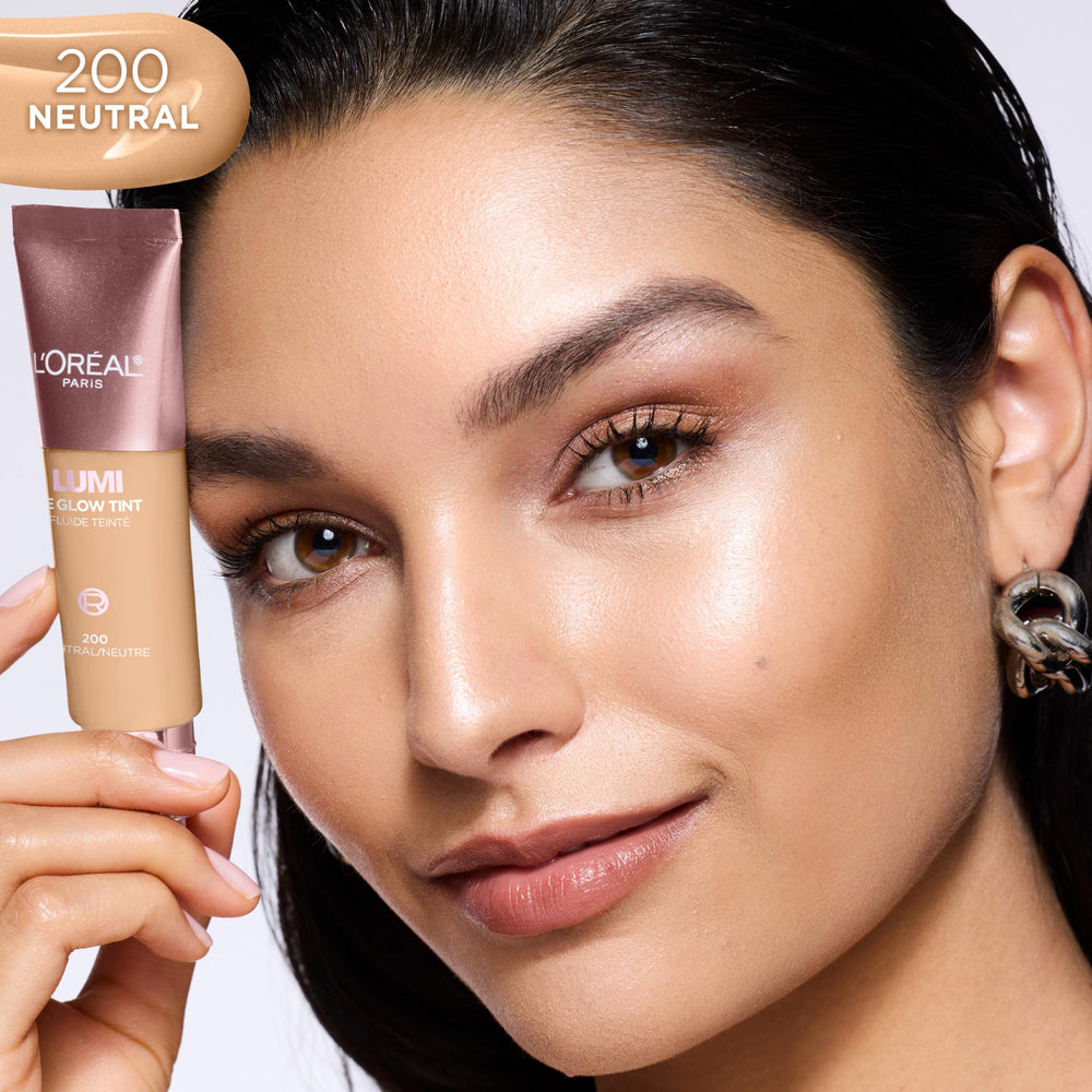 L'Oreal Lumi Le Glow Tint brinda brillo suave con pigmentos difuminadores.