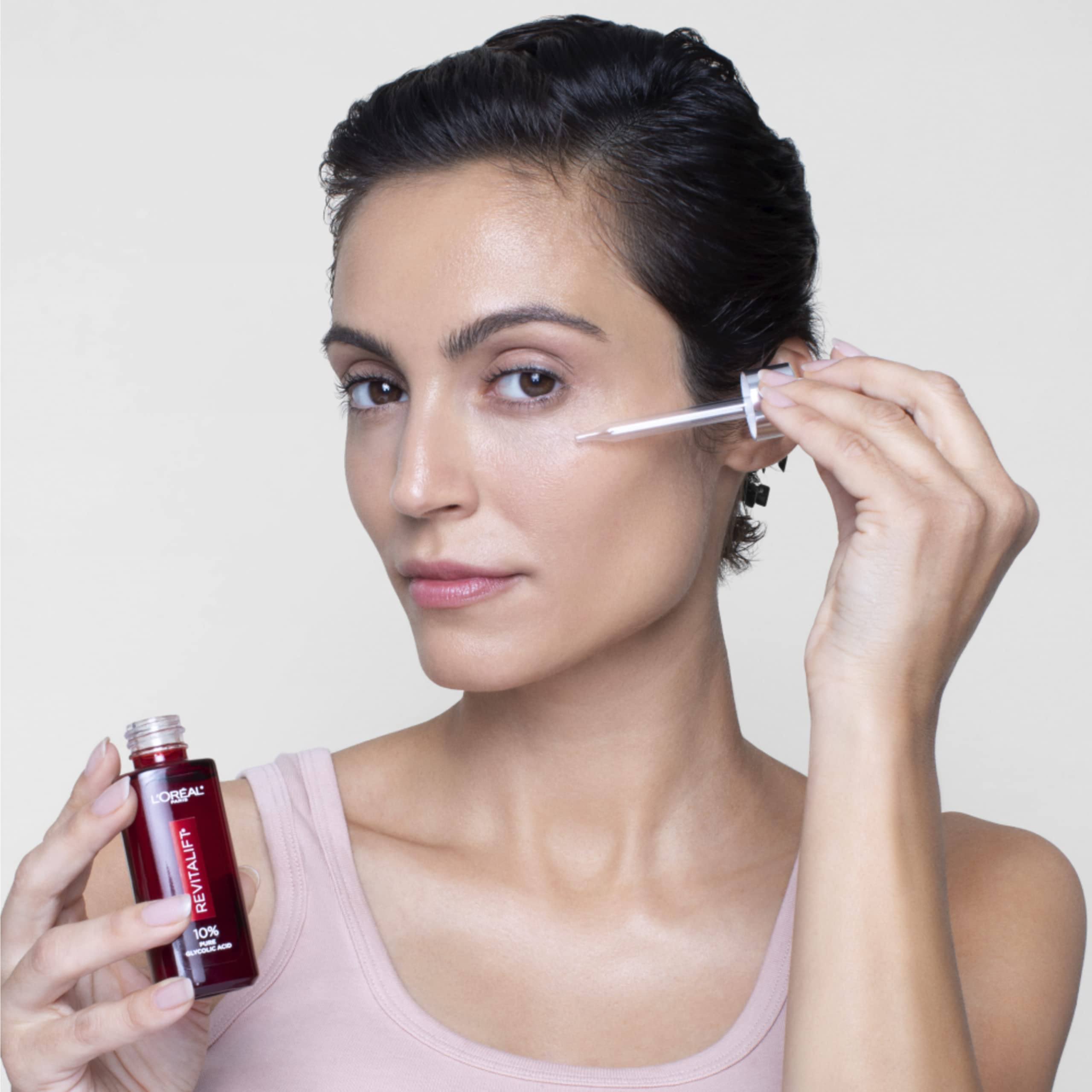 L'Oreal Paris Revitalift serum sin fragancia: ideal para piel sensible.