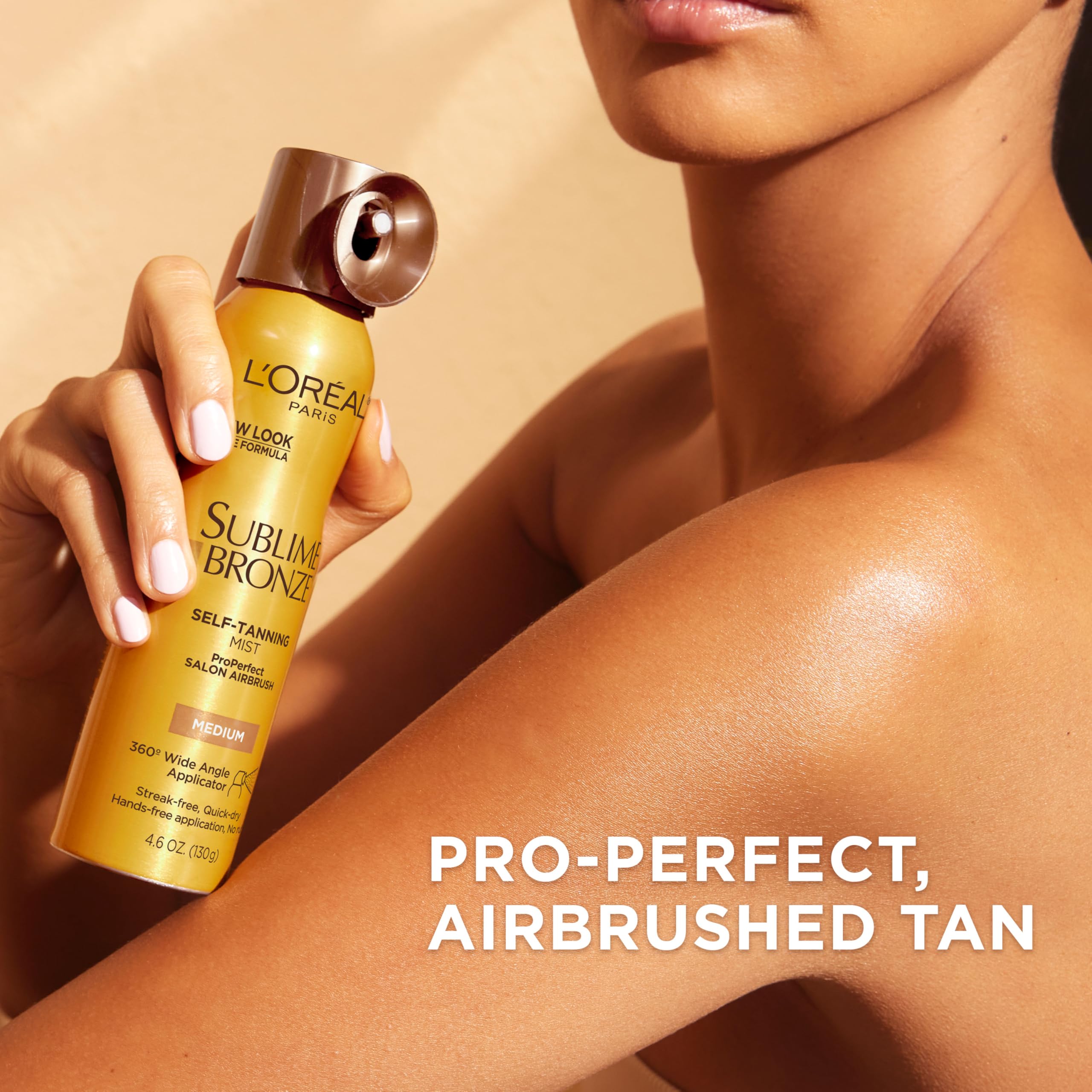 L'Oreal Paris Sublime Bronze Self-Tanning Mist tono natural en la piel.