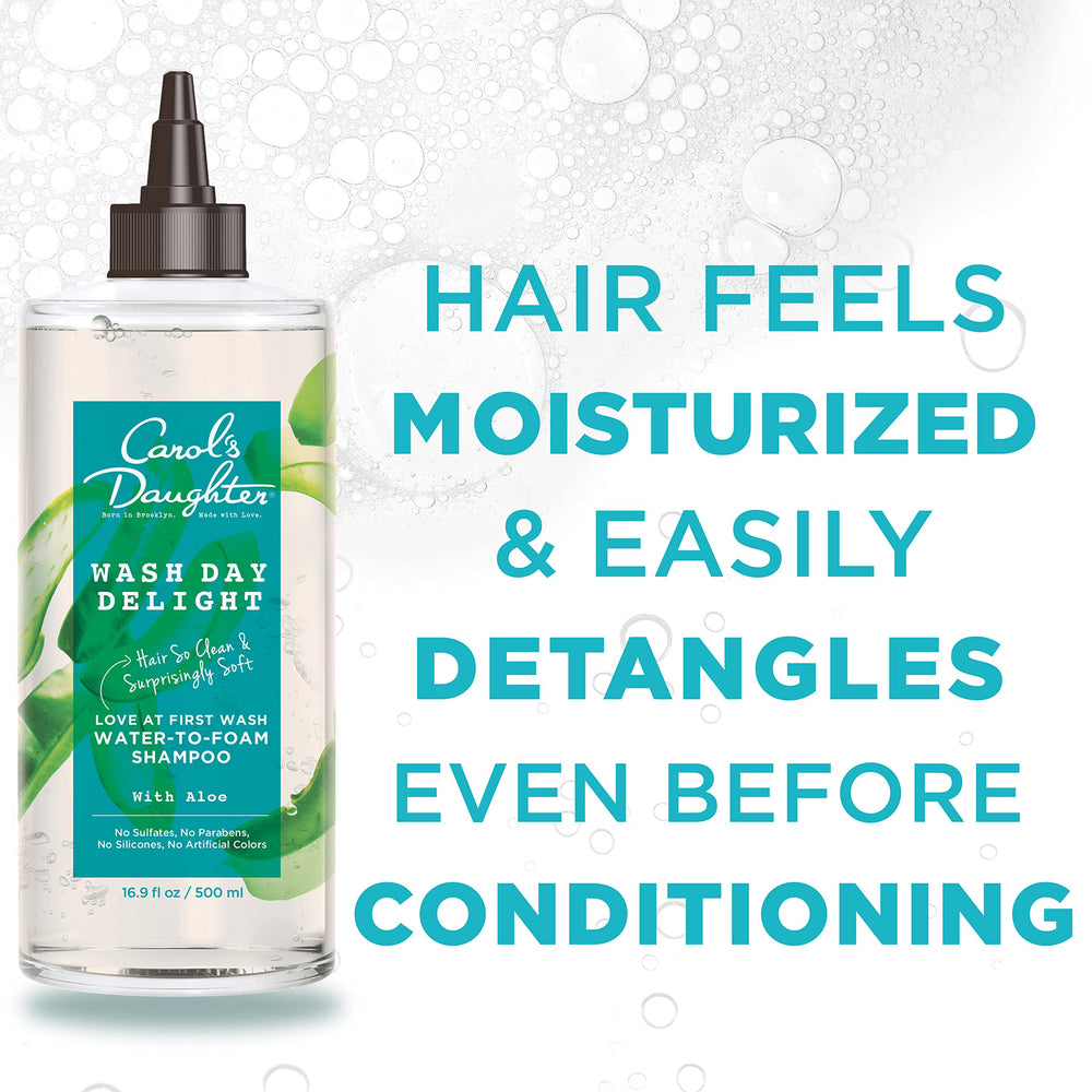 Aplicación suave de L’Oréal Paris Wash Day Delight en cabello