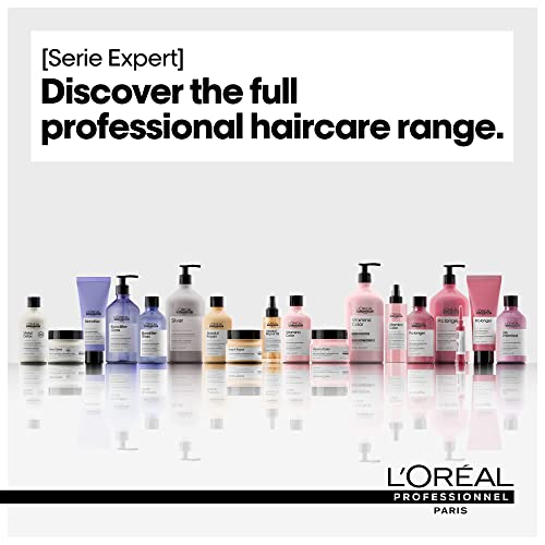 L'Oréal Professionnel Paris styling clay for men hands apply small amount to create texture.