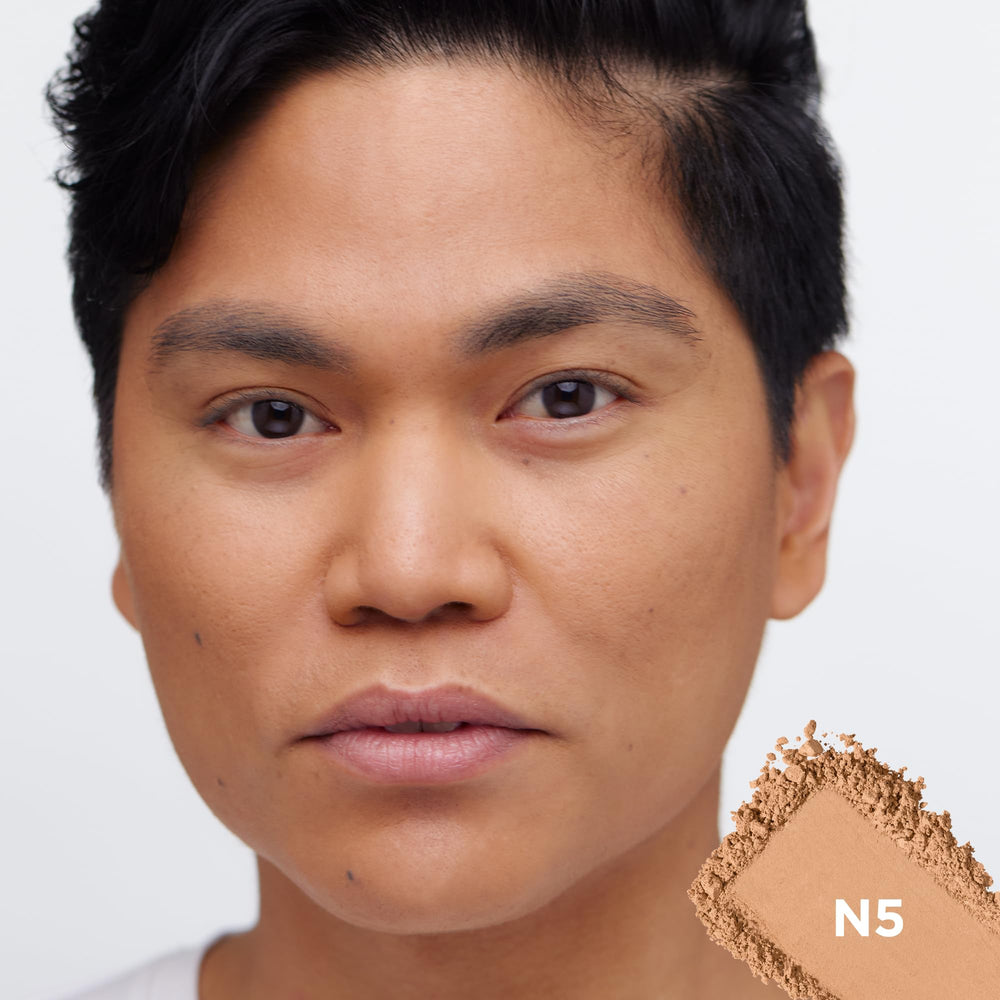 L’Oréal True Match Polvo base N5 Medio con espejo para retoques en cualquier lugar.