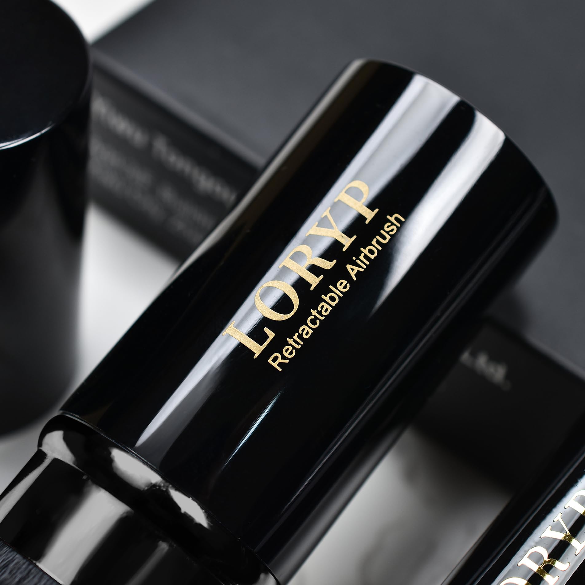 LORYP gift-ready makeup brush set ideal for beginners and pros
