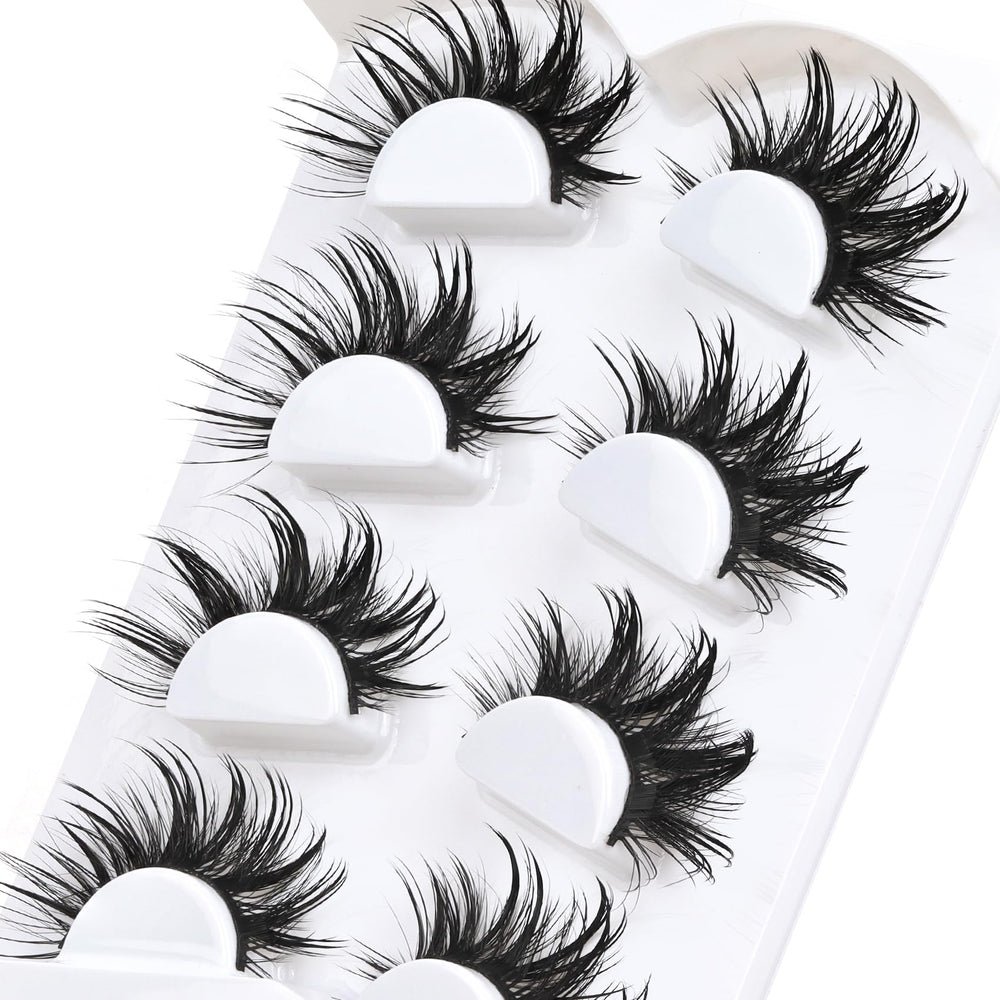 Losha gift-ready lash set in an elegant box for a thoughtful present.