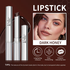 Labial miel de Loske, cobertura intensa y color duradero para look definido.