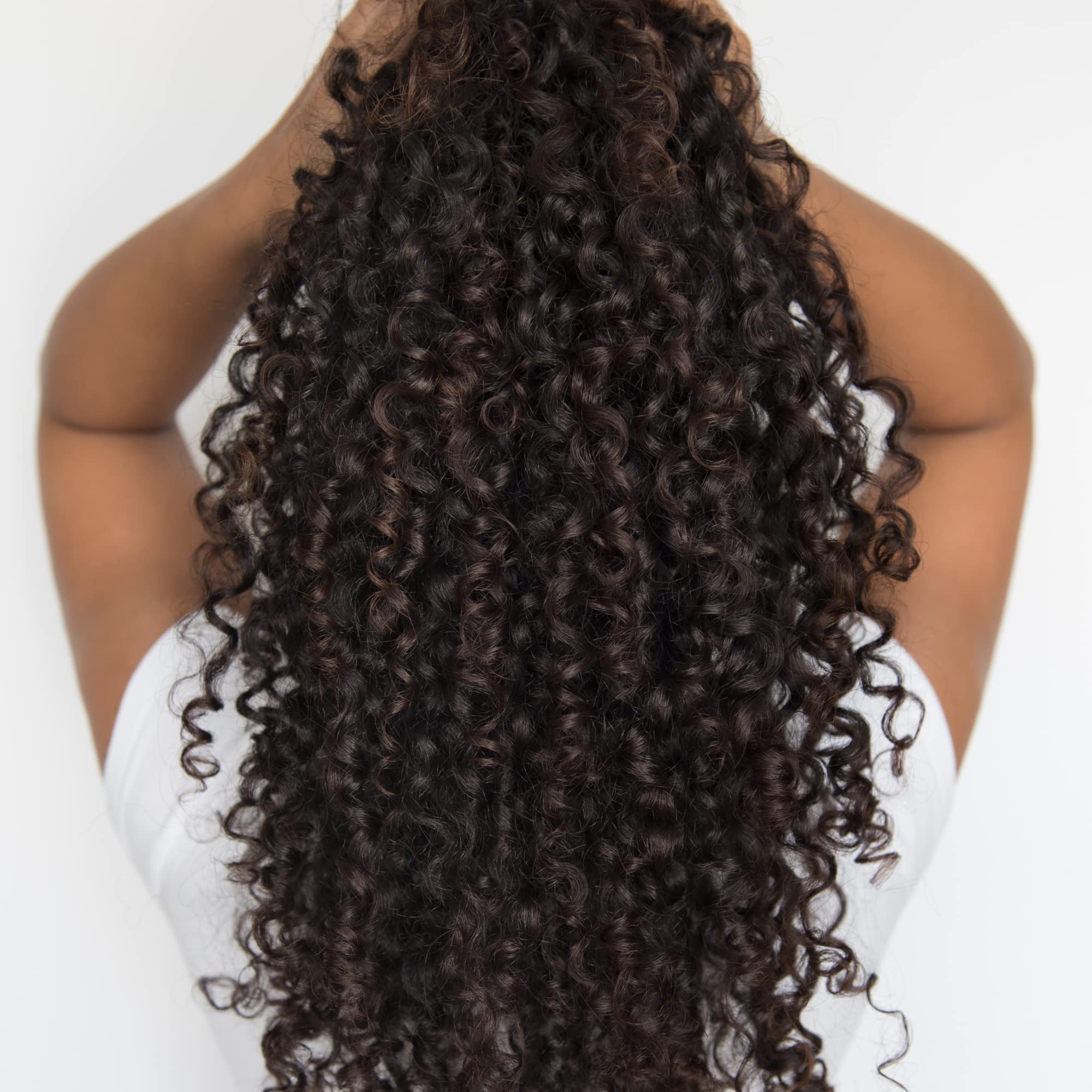 Love Ur Curls aplicación rápida para rizos con acabado suave.