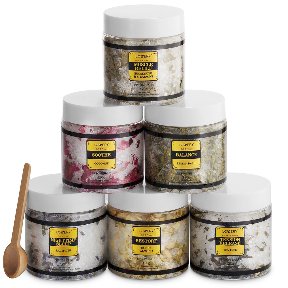 LOVERY Gift box with wooden scoop ready for gifting.