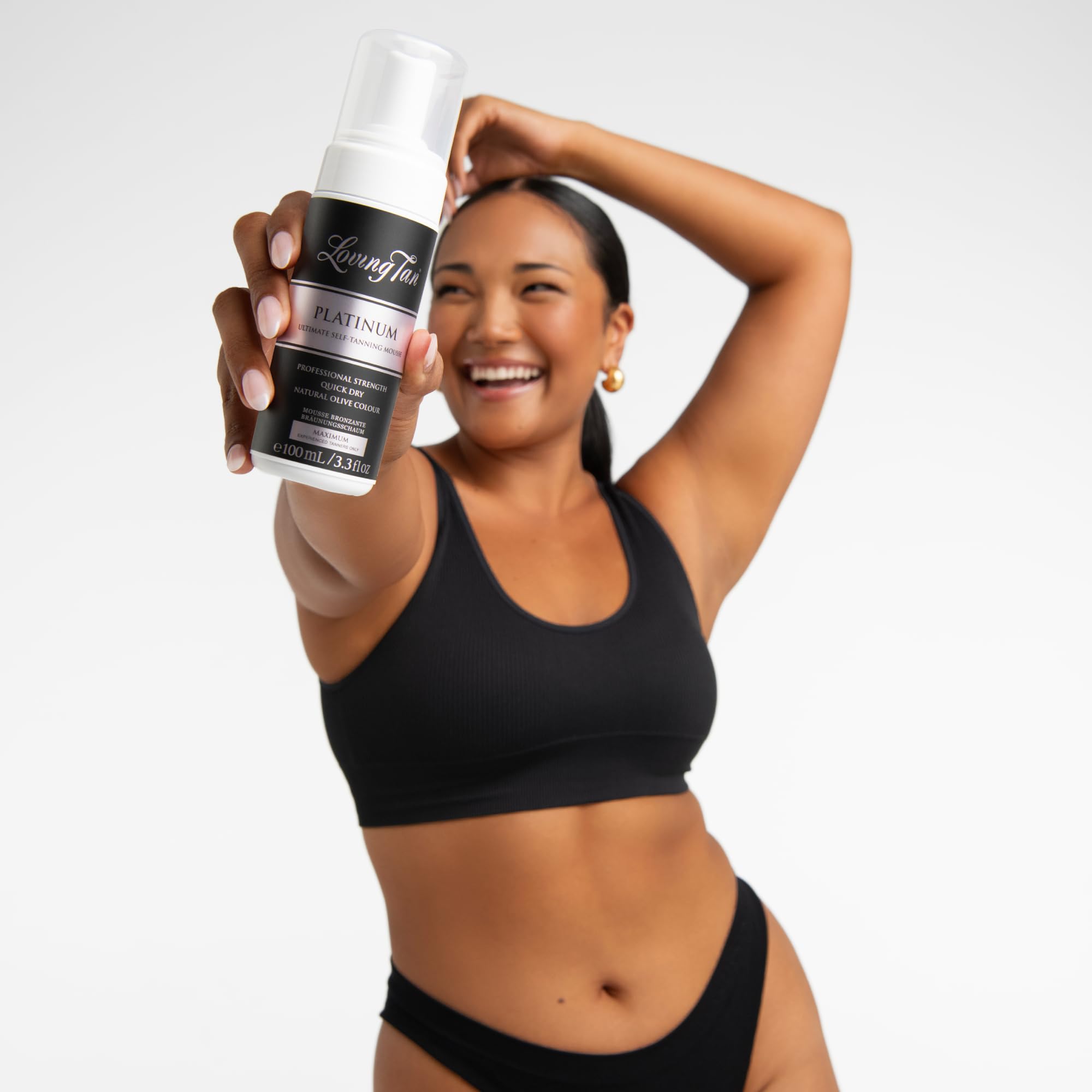 Loving Tan Platinum Mousse color guide helps even application