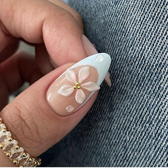 LPOODDNU glossy finish nails deliver a sleek, professional look after application.