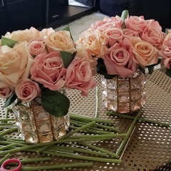 LUGUNU vanity decor crystal jar adds elegant storage for pens and makeup tools.