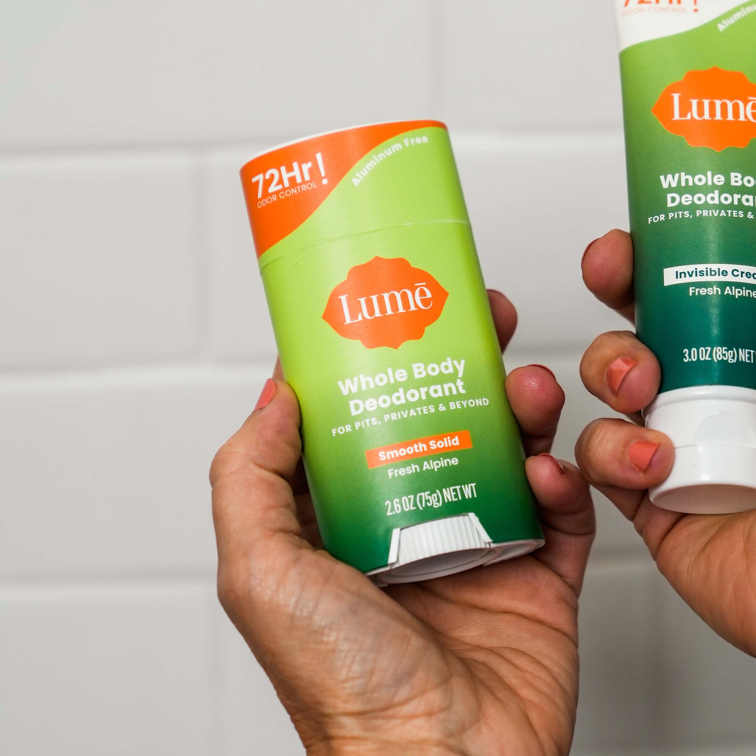 Lume Aluminum-free formula suitable for sensitive skin.