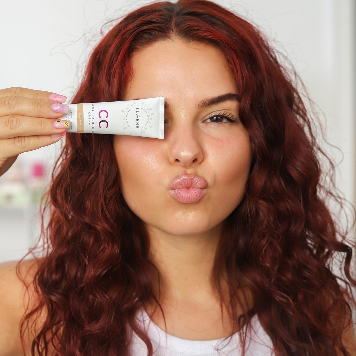 Lumene lingonberry-enriched formula provides antioxidant hydration for the skin.
