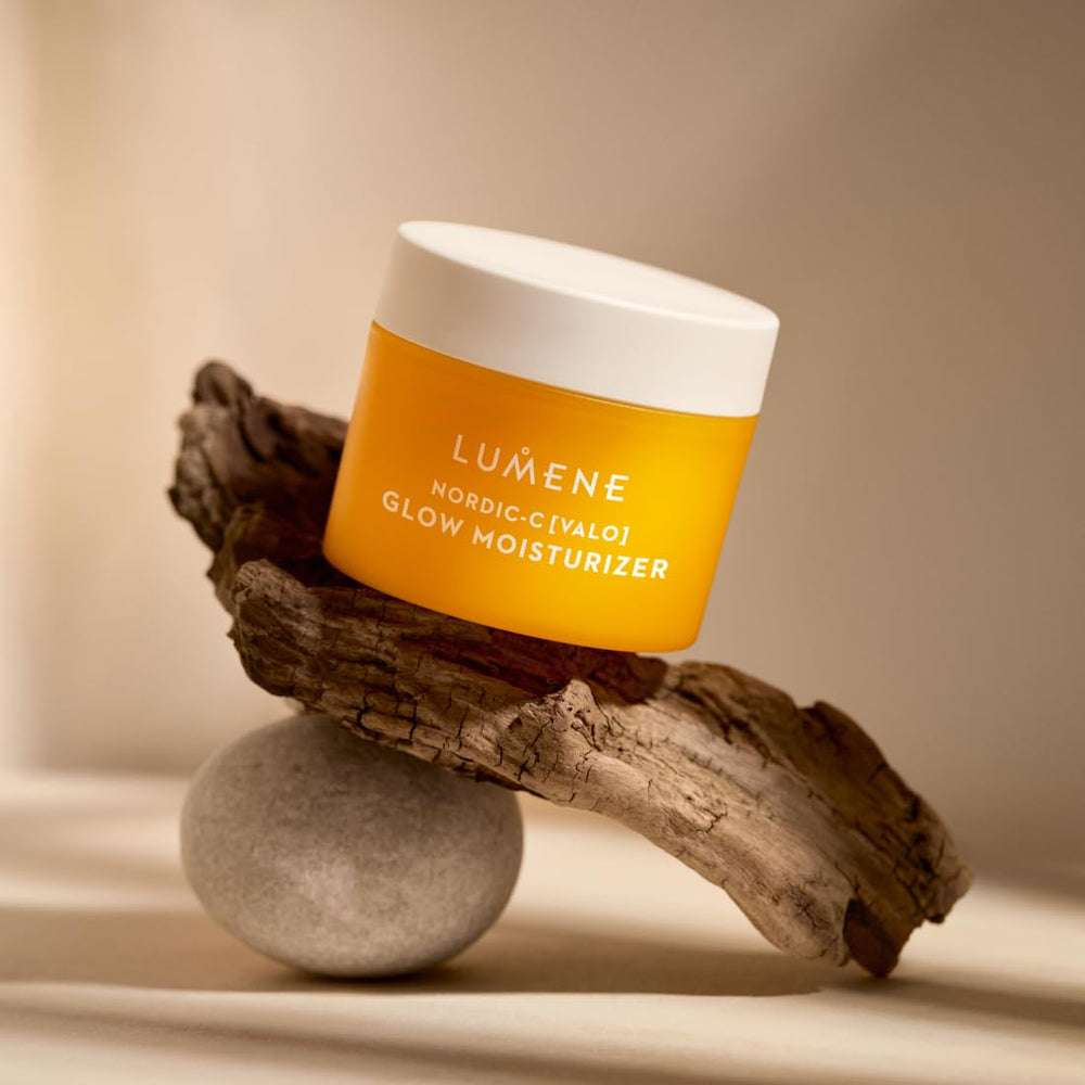Lumene Nordic-C Valo Glow gel-cream texture swatch