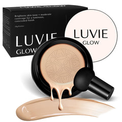 Luvie Glow Foundation con aplicador hongo para una aplicación suave en piel sensible.