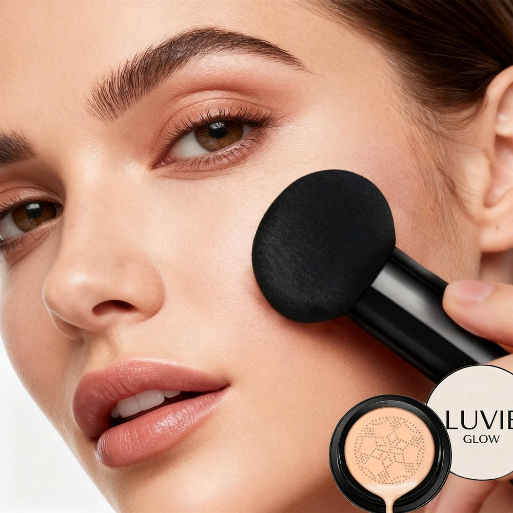Luvie Glow, cobertura natural ocultando poros visibles sin sensación grasa.