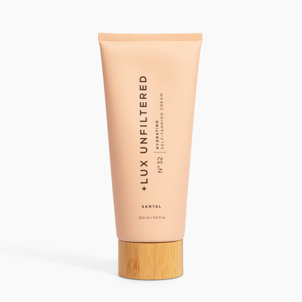 Lux Unfiltered N°32 lotion with light santal scent for pleasant application.