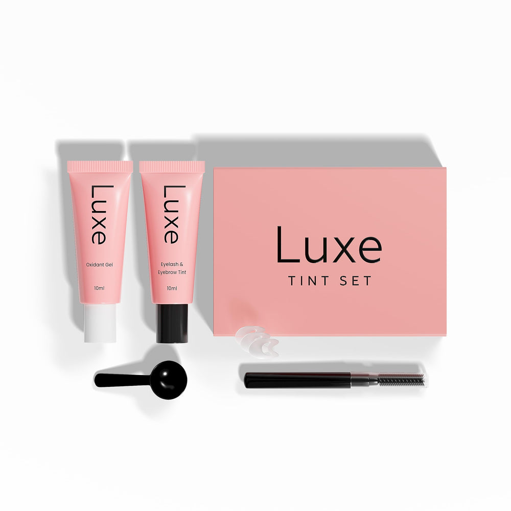 Luxe Cosmetics color dura hasta cuatro semanas en pestañas y cejas.