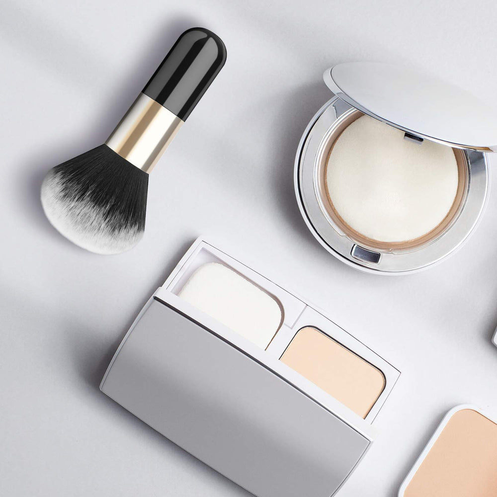 Luxspire synthetic fiber close-up highlights ultra-soft bristles and easy cleaning.